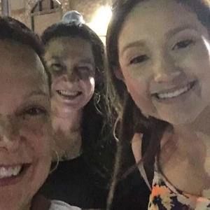 Meet your Posher, Monica